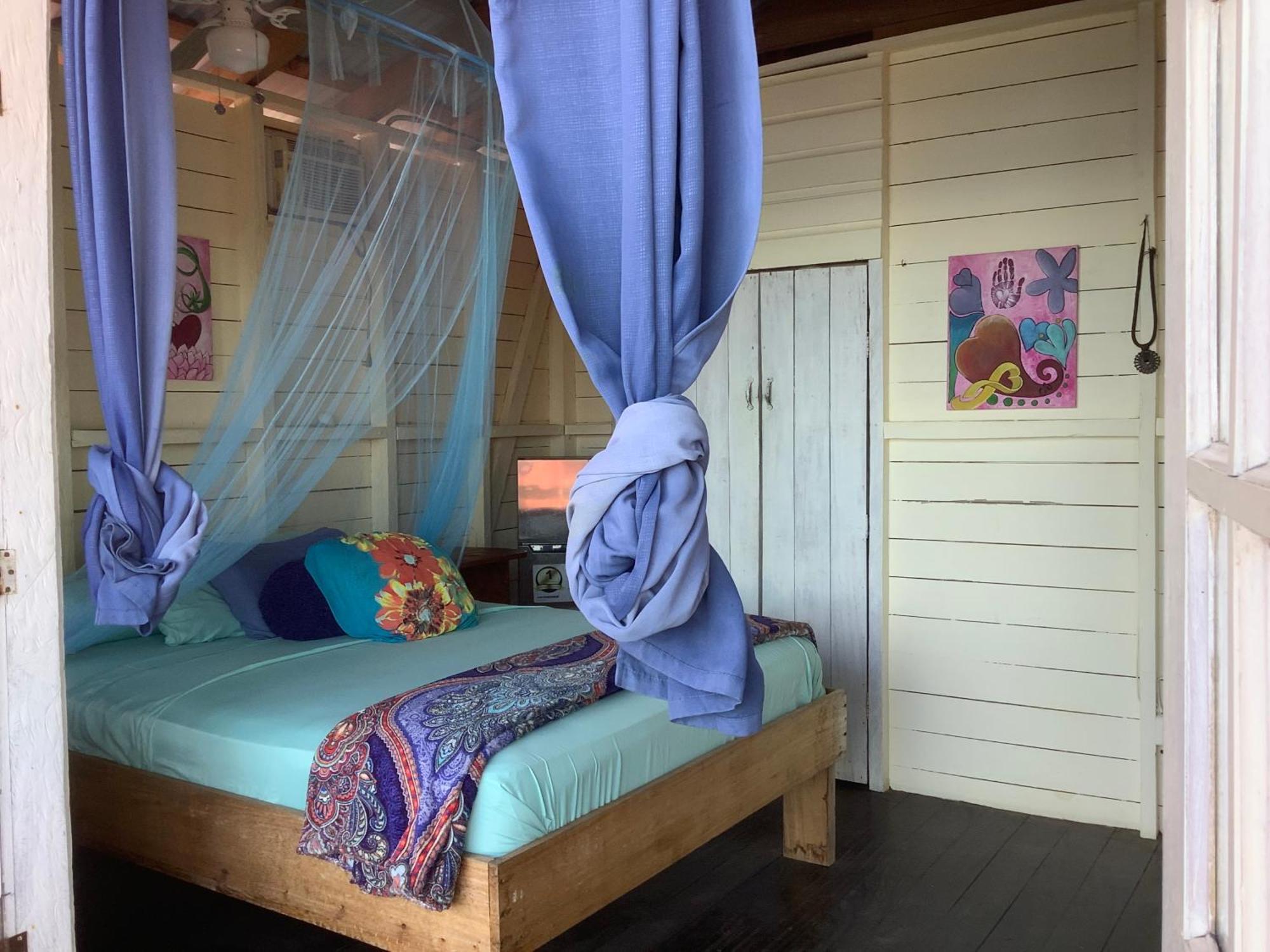 Life Is Good Casa Villa Bocas Town Exterior photo